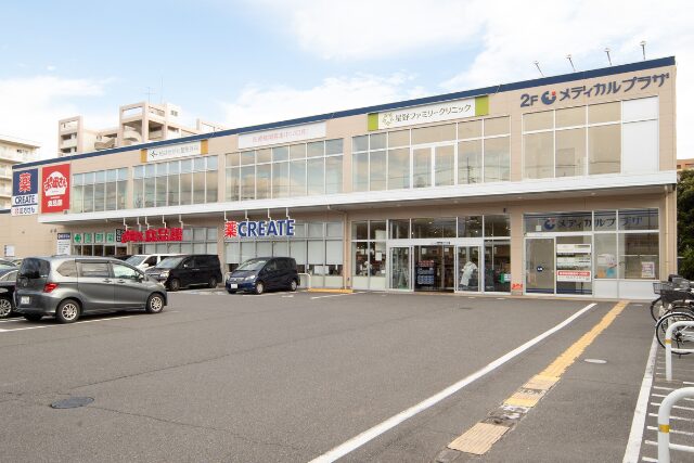 無料駐車場完備・バリアフリーの歯科